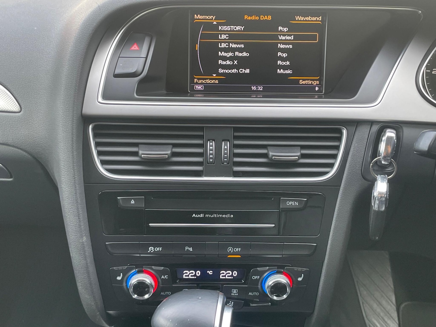 Used Audi A4 2014 for sale - 78047237: Photo 16