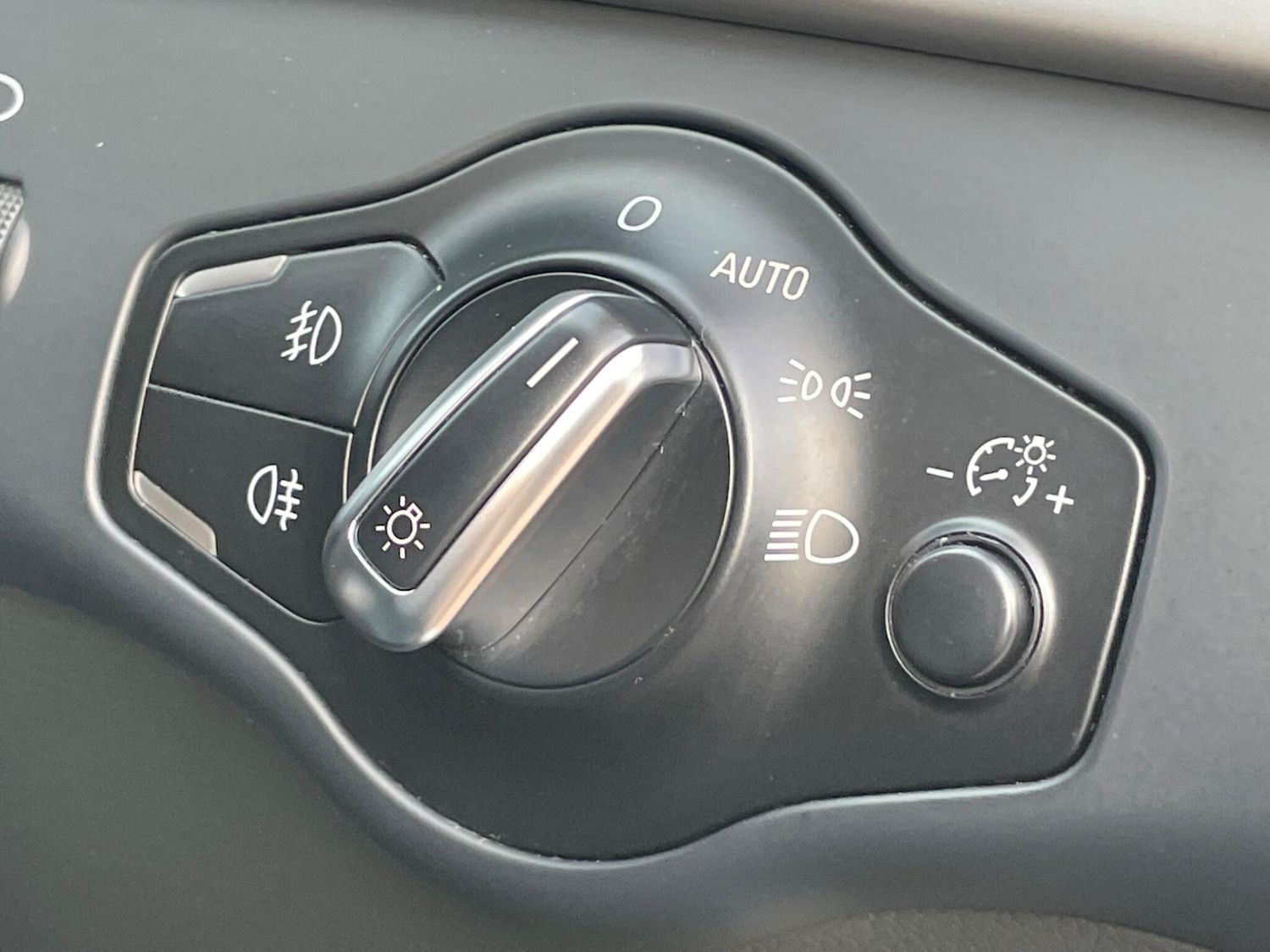 Used Audi A4 2014 for sale - 78047237: Photo 27