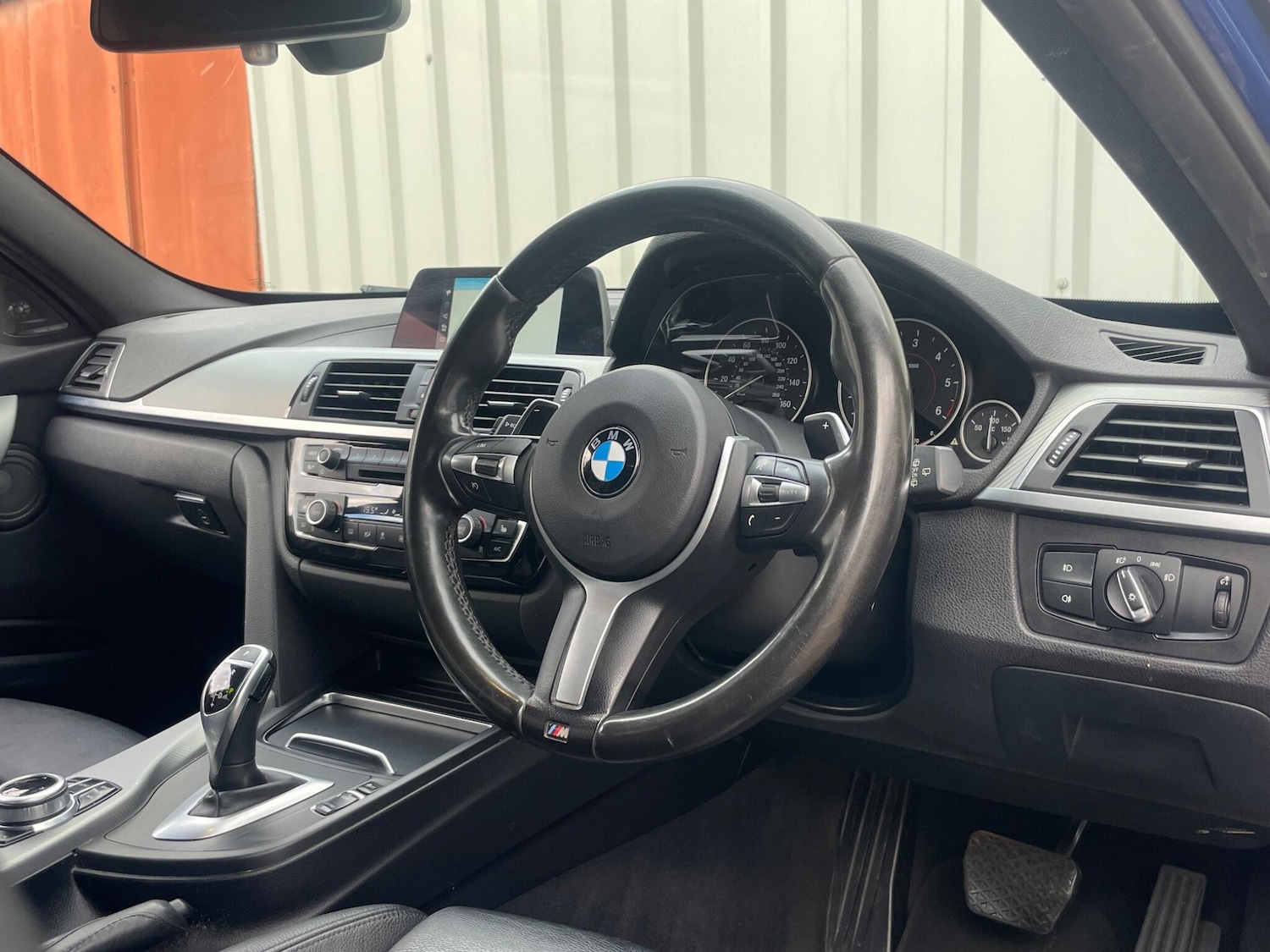 Used BMW 3 Series 2017 for sale - 76121492: Photo 10