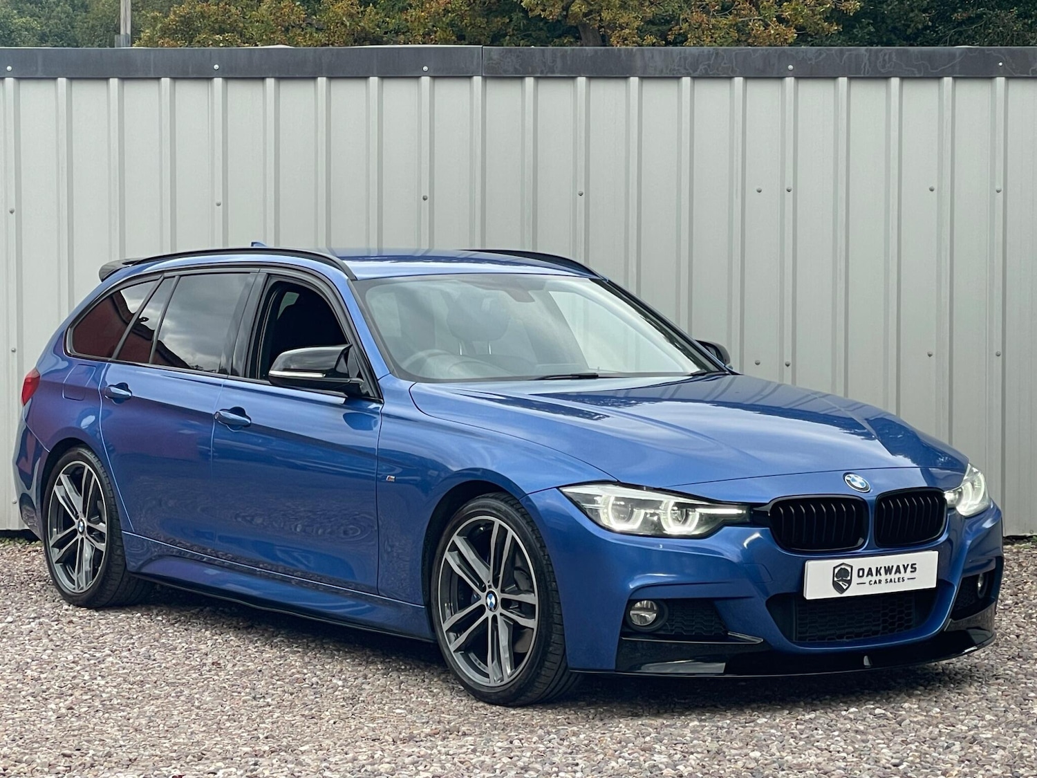 Used BMW 3 Series 2017 for sale - 76121492: Photo 3