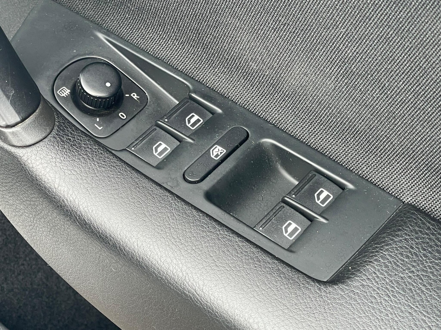 Used Volkswagen Passat for sale - 78135622: Photo 27