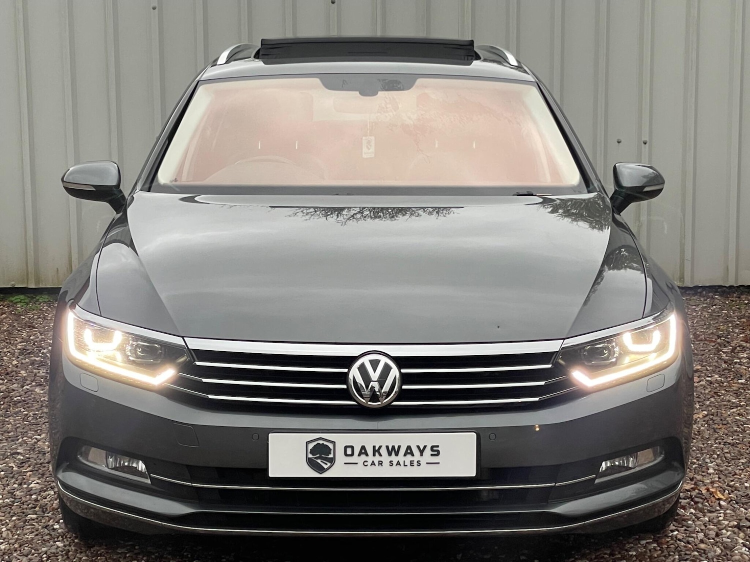 Used Volkswagen Passat for sale - 76993894: Photo 2