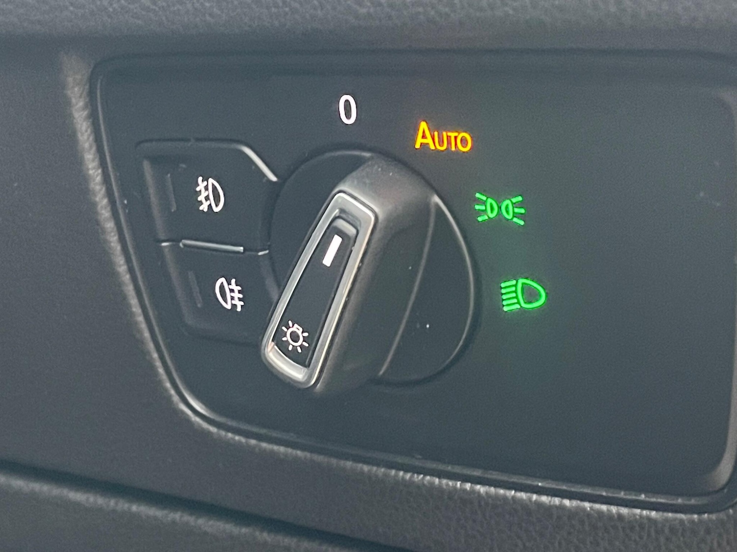 Used Volkswagen Passat for sale - 76993894: Photo 30