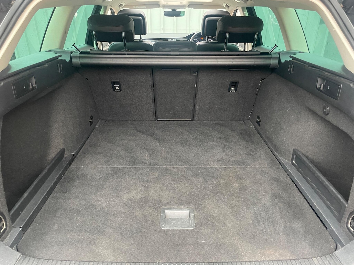 Used Volkswagen Passat for sale - 76993894: Photo 33