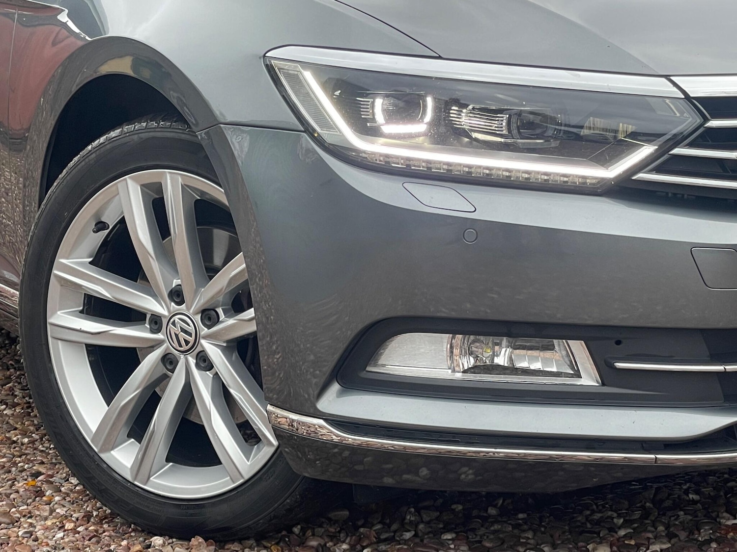 Used Volkswagen Passat for sale - 76993894: Photo 43