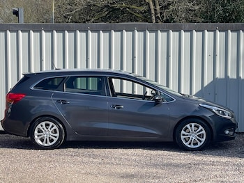 Used Kia Ceed 2015 for sale - 77892568: Photo