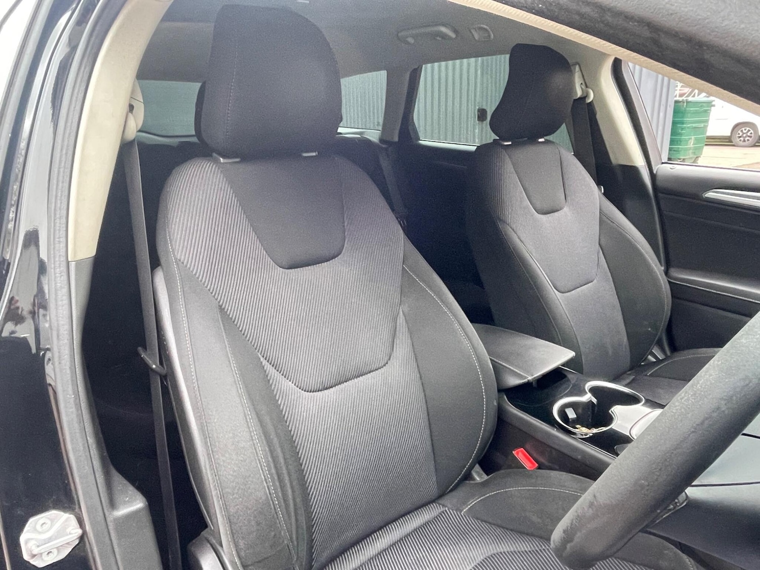 Used Ford Mondeo 2015 for sale - 77768570: Photo 11