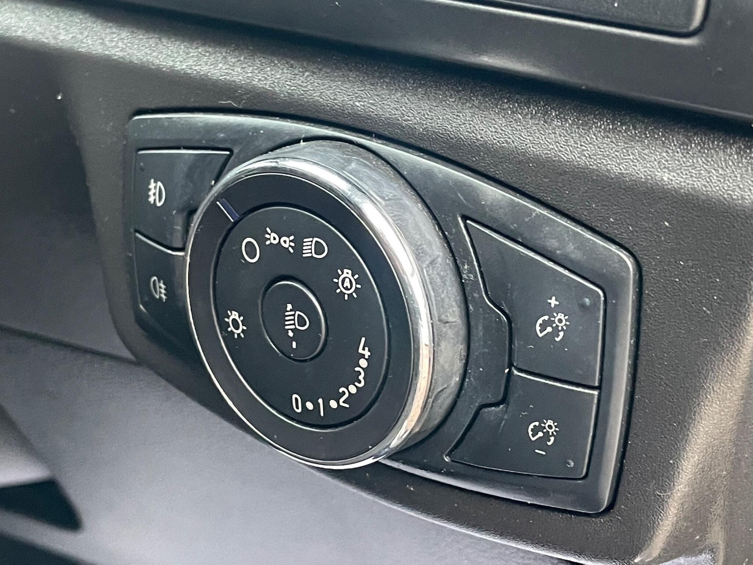 Used Ford Mondeo 2015 for sale - 77768570: Photo 23