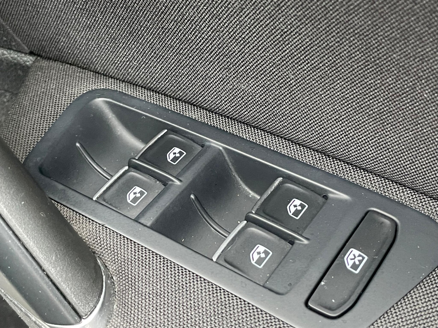 Used Volkswagen Golf 2017 for sale - 76283574: Photo 28