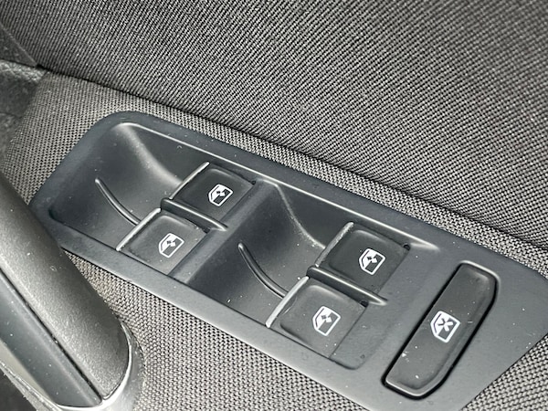 Used Volkswagen Golf 2017 for sale - 76283574: Photo 28