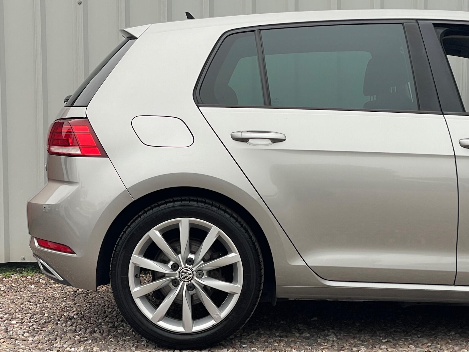 Used Volkswagen Golf 2017 for sale - 76283574: Photo 34