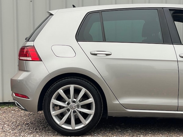 Used Volkswagen Golf 2017 for sale - 76283574: Photo 34