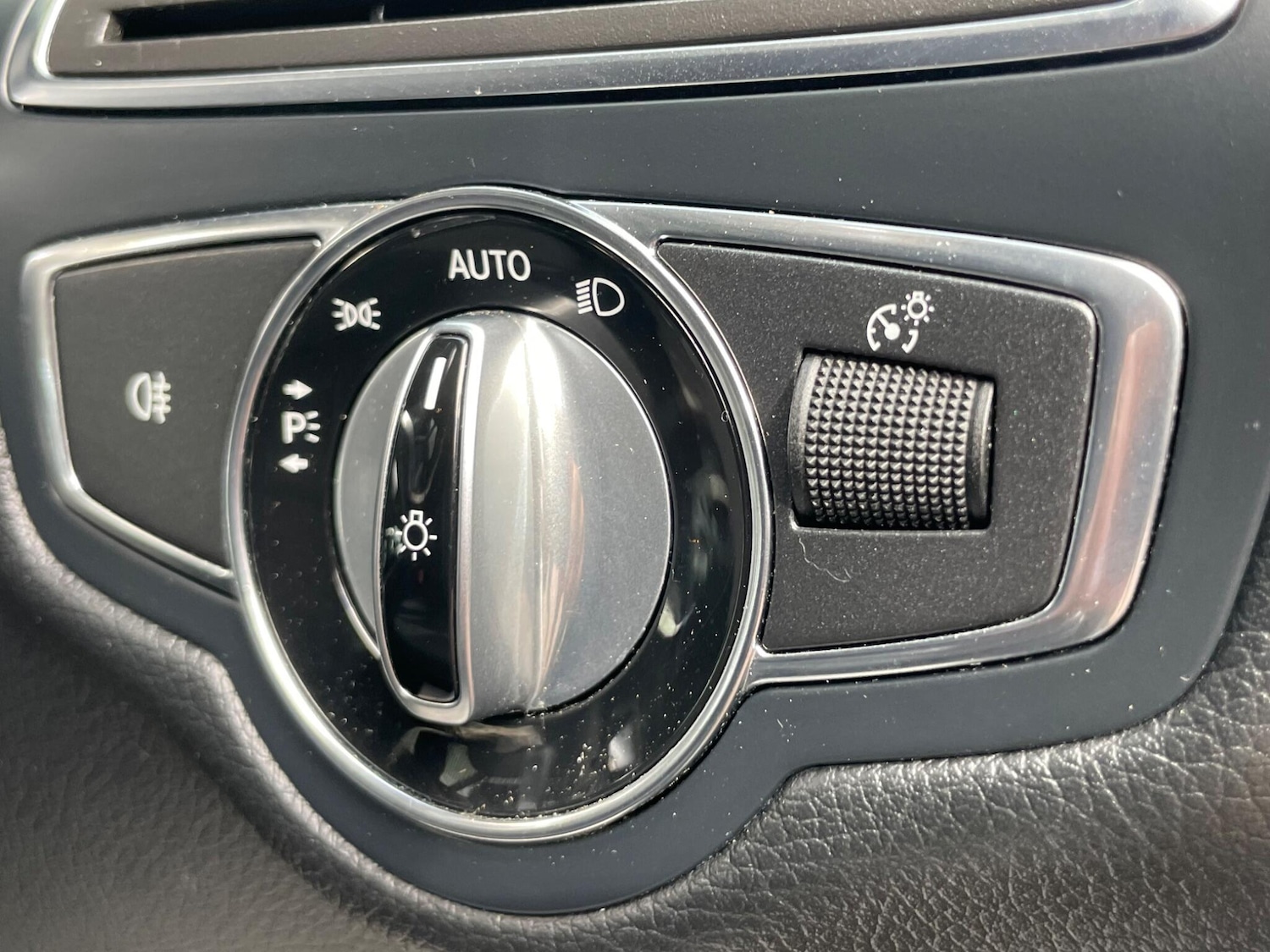 Used Mercedes-Benz C Class 2015 for sale - 76336513: Photo 26