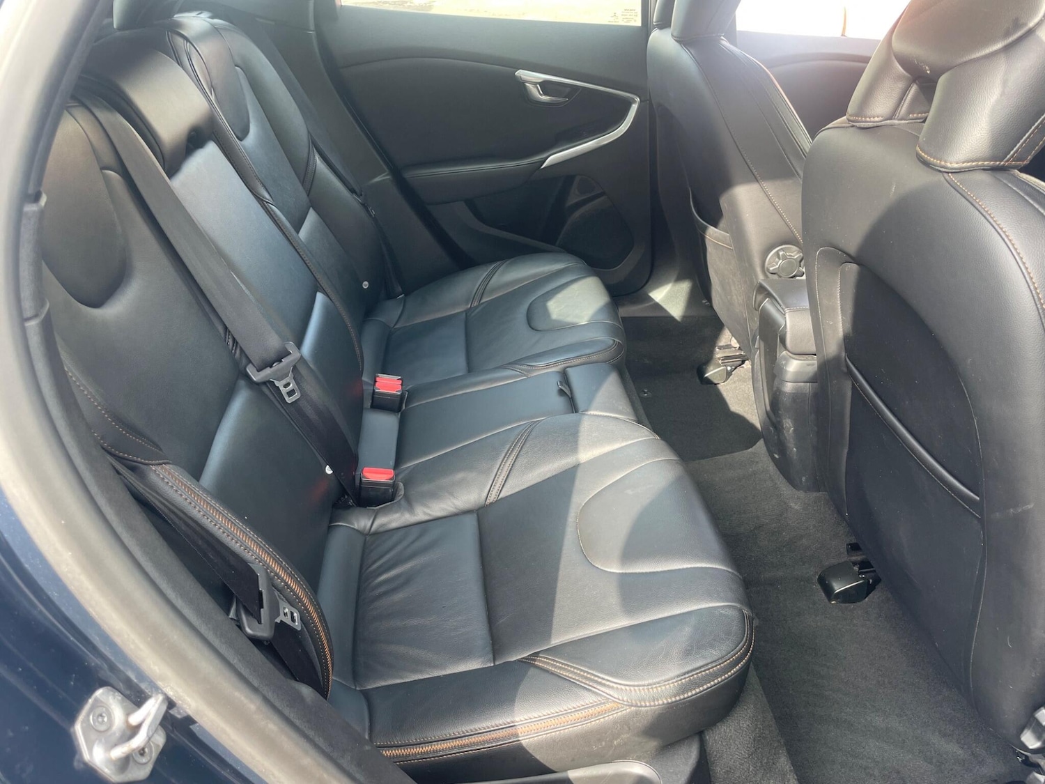 Used Volvo V40 2014 for sale - 77696076: Photo 12