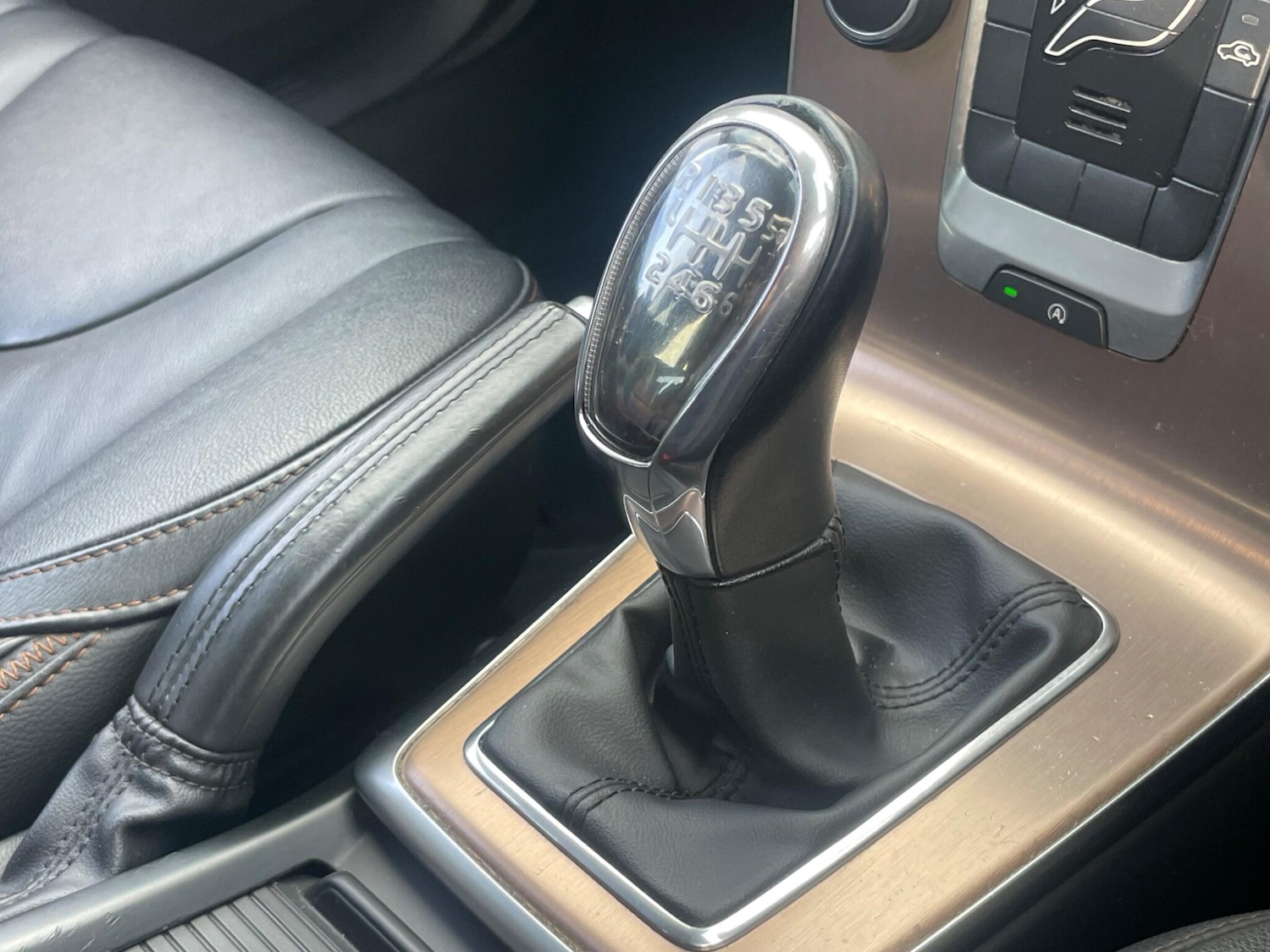 Used Volvo V40 2014 for sale - 77696076: Photo 19