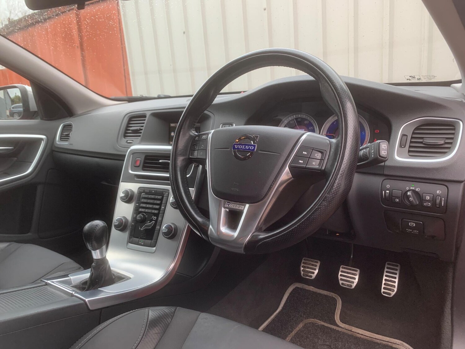 Used Volvo V60 for sale - 77484208: Photo 10