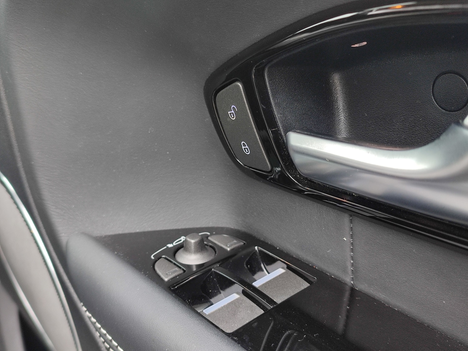 Used Land Rover Range Rover Evoque 2011 for sale - 77059781: Photo 28