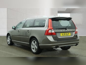 Used Volvo V70 2011 for sale - 78745978: Photo