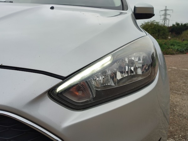 Used Ford Focus 2015 for sale - 76142678: Photo 3