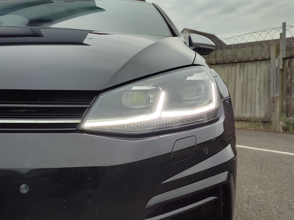 Used Volkswagen Golf 2017 for sale - 74698484: Photo 2