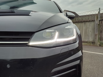 Used Volkswagen Golf 2017 for sale - 74698484: Photo