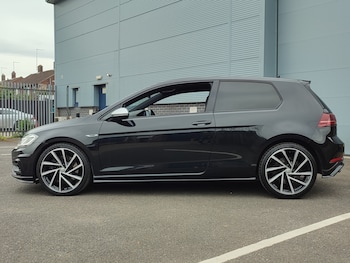 Used Volkswagen Golf 2017 for sale - 74698484: Photo