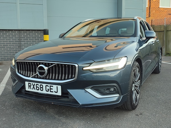 Used Volvo V60 2018 for sale - 74613807: Photo 1