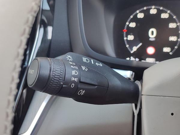Used Volvo V60 2018 for sale - 74613807: Photo 23