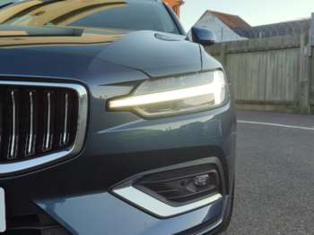Used Volvo V60 2018 for sale - 74613807: Photo