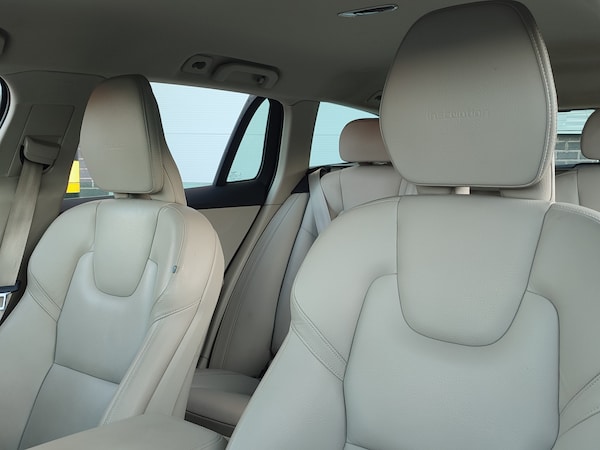 Used Volvo V60 2018 for sale - 74613807: Photo 5