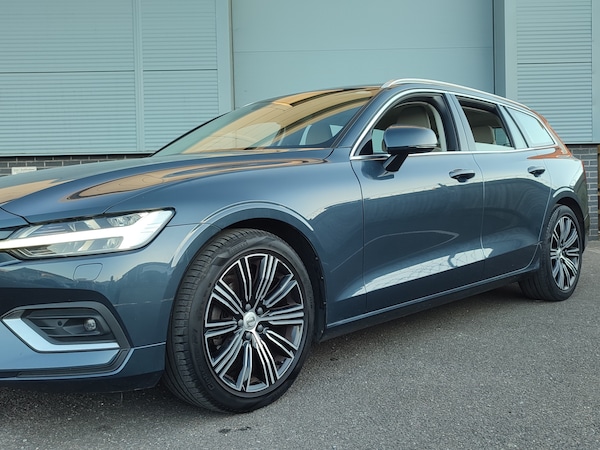 Used Volvo V60 2018 for sale - 74613807: Photo 6