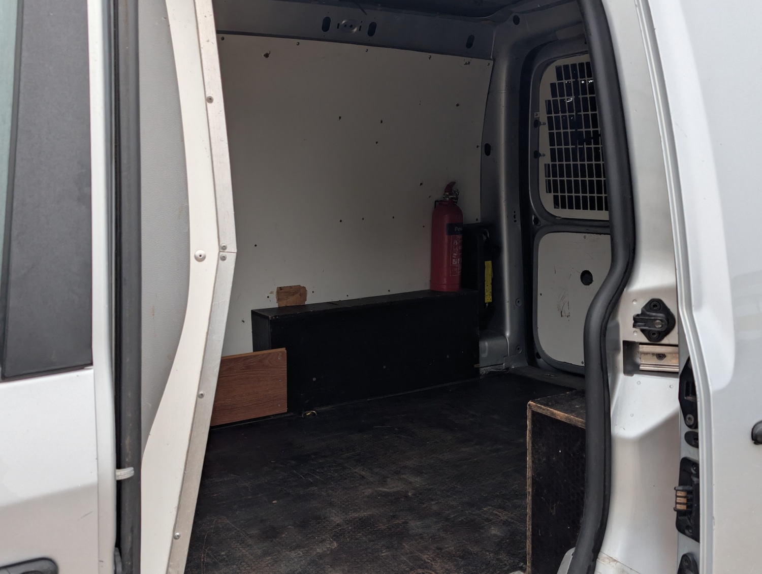 Used Volkswagen Caddy 2006 for sale - 77463303: Photo 9