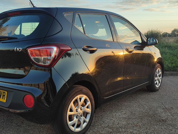Used Hyundai i10 2017 for sale - 76038556: Photo 10