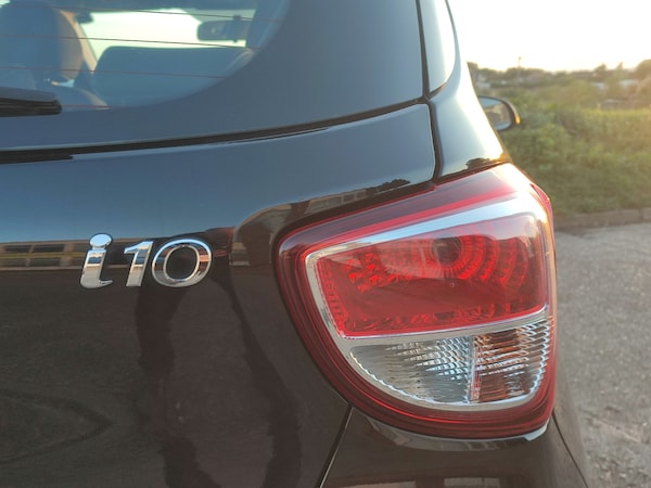 Used Hyundai i10 2017 for sale - 76038556: Photo 8