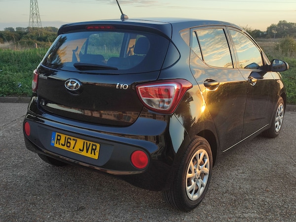 Used Hyundai i10 2017 for sale - 76038556: Photo 9