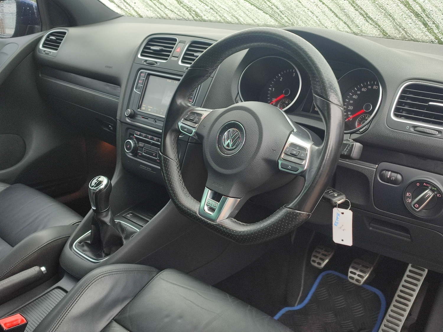 Used Volkswagen Golf 2010 for sale - 76299841: Photo 14