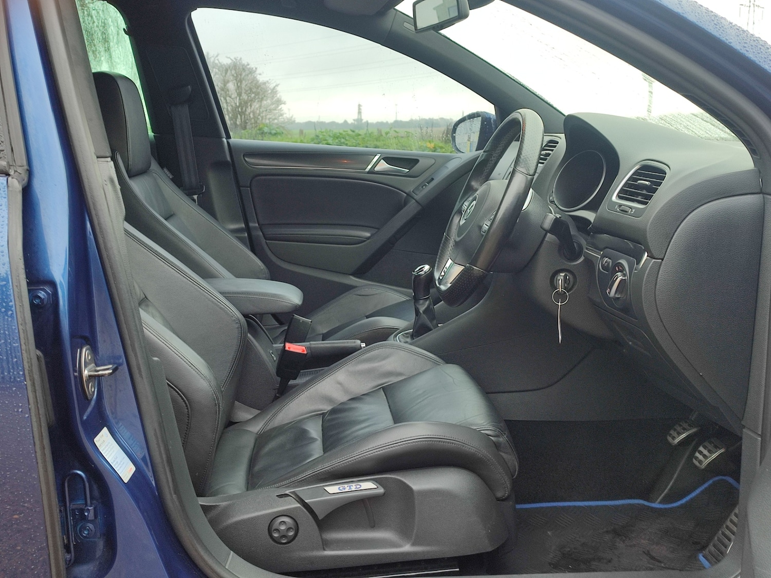 Used Volkswagen Golf 2010 for sale - 76299841: Photo 15