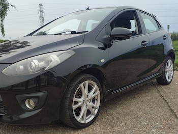 Used Mazda Mazda2 2010 for sale - 75932000: Photo