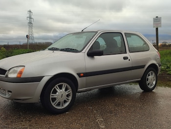 Used Ford Fiesta 2002 for sale - 76749041: Photo