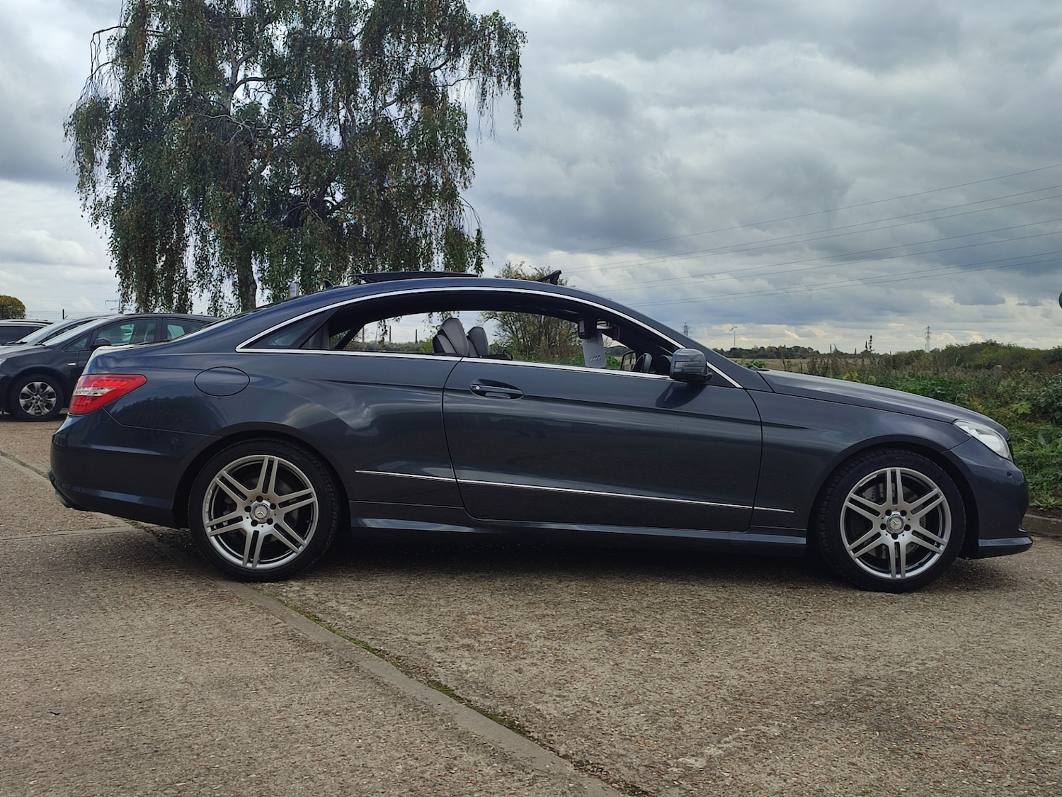 Used Mercedes-Benz E Class 2010 for sale - 76237356: Photo 15