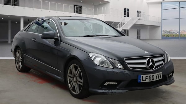 Used Mercedes-Benz E-Class 2010 for sale - 76237356: Photo 1