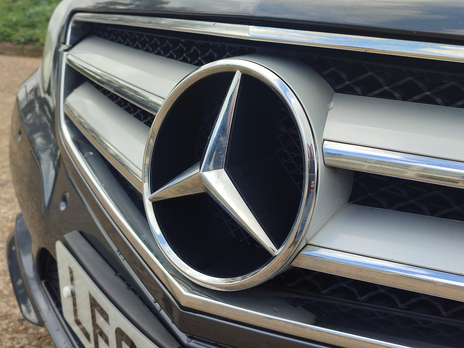 Used Mercedes-Benz E Class 2010 for sale - 76237356: Photo 2