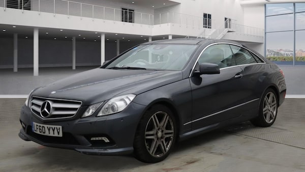 Used Mercedes-Benz E-Class 2010 for sale - 76237356: Photo 2