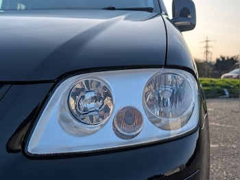 Used Volkswagen Caddy Maxi Life 2010 for sale - 77610143: Photo