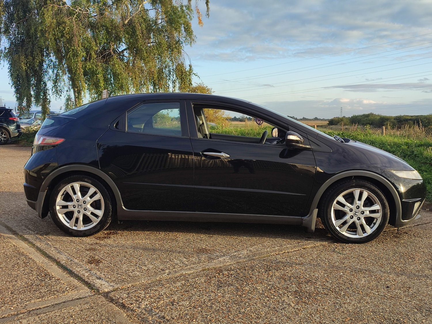 Used Honda Civic 2010 for sale - 76037114: Photo 11