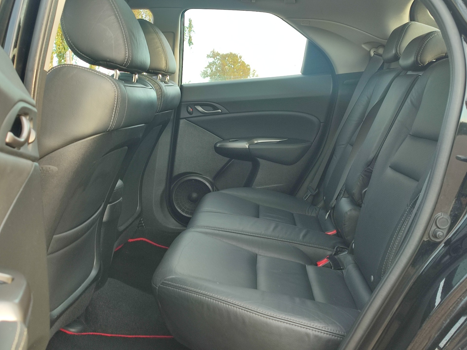 Used Honda Civic 2010 for sale - 76037114: Photo 15