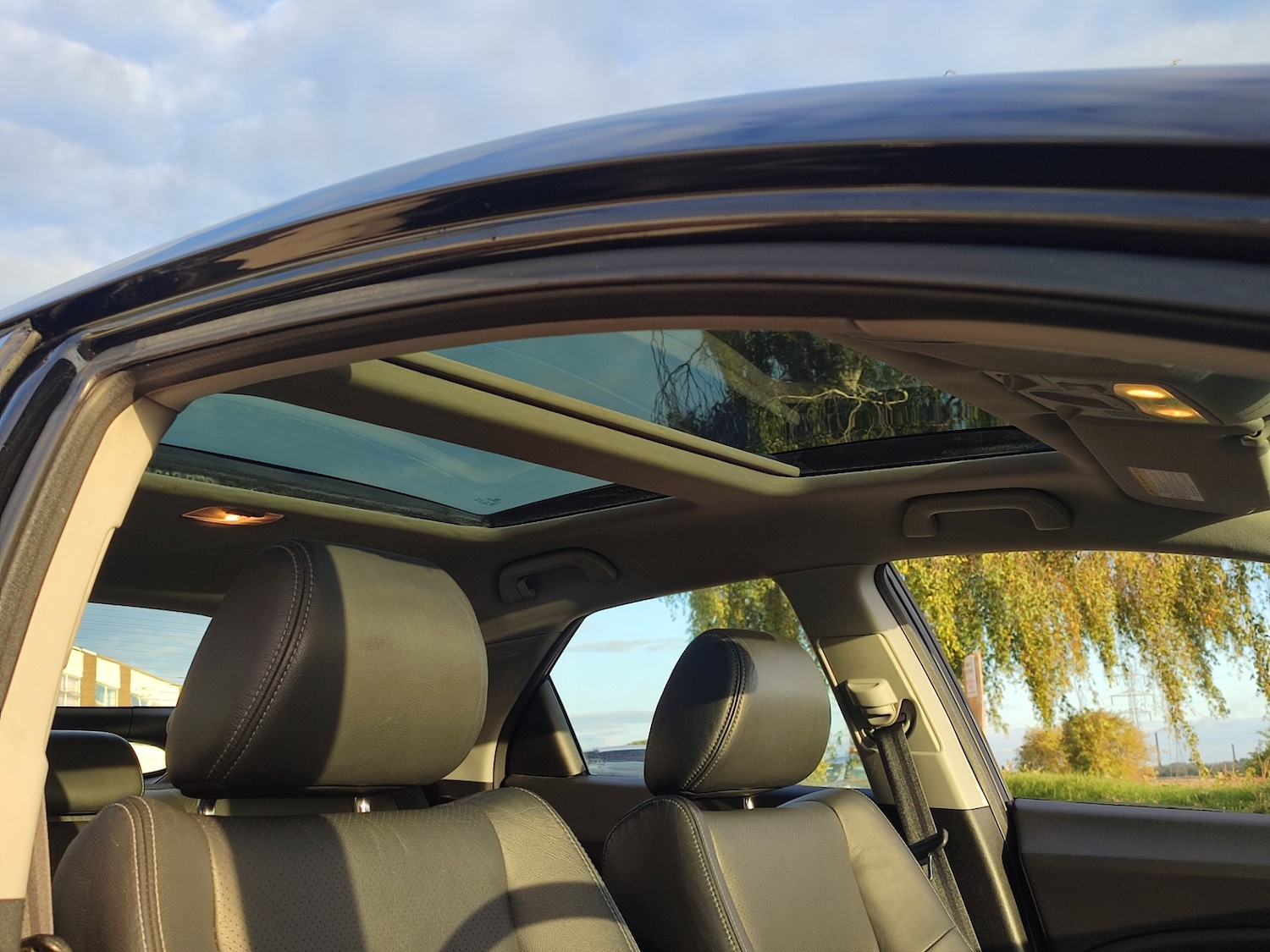 Used Honda Civic 2010 for sale - 76037114: Photo 17