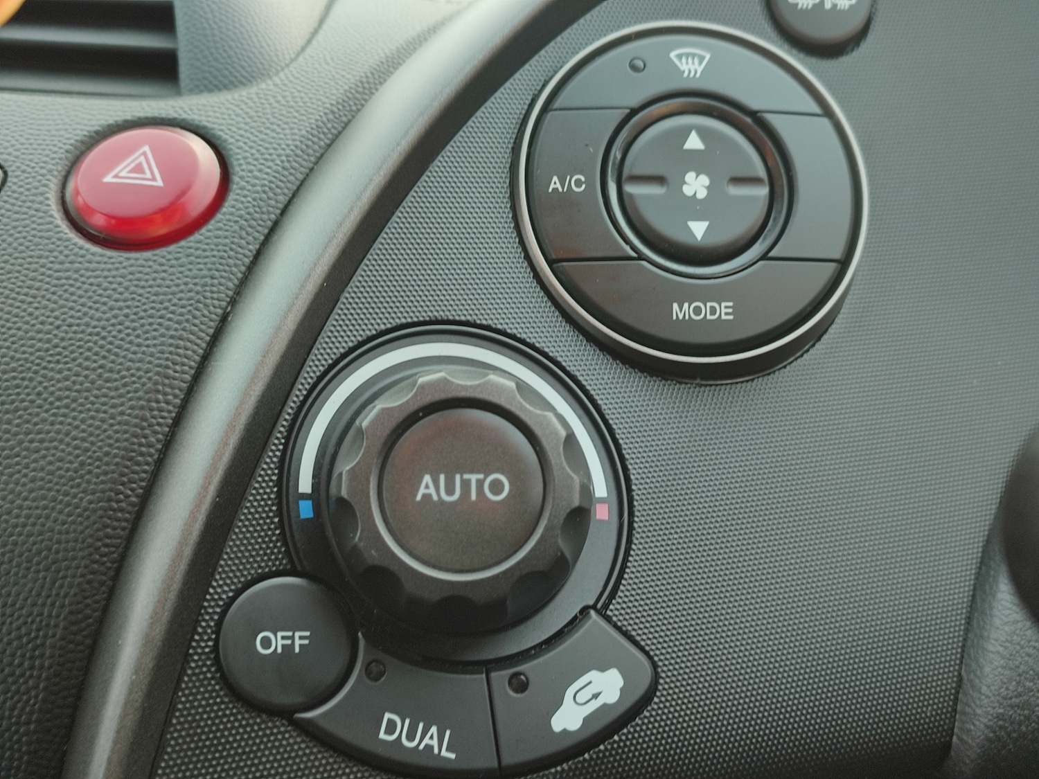 Used Honda Civic 2010 for sale - 76037114: Photo 19