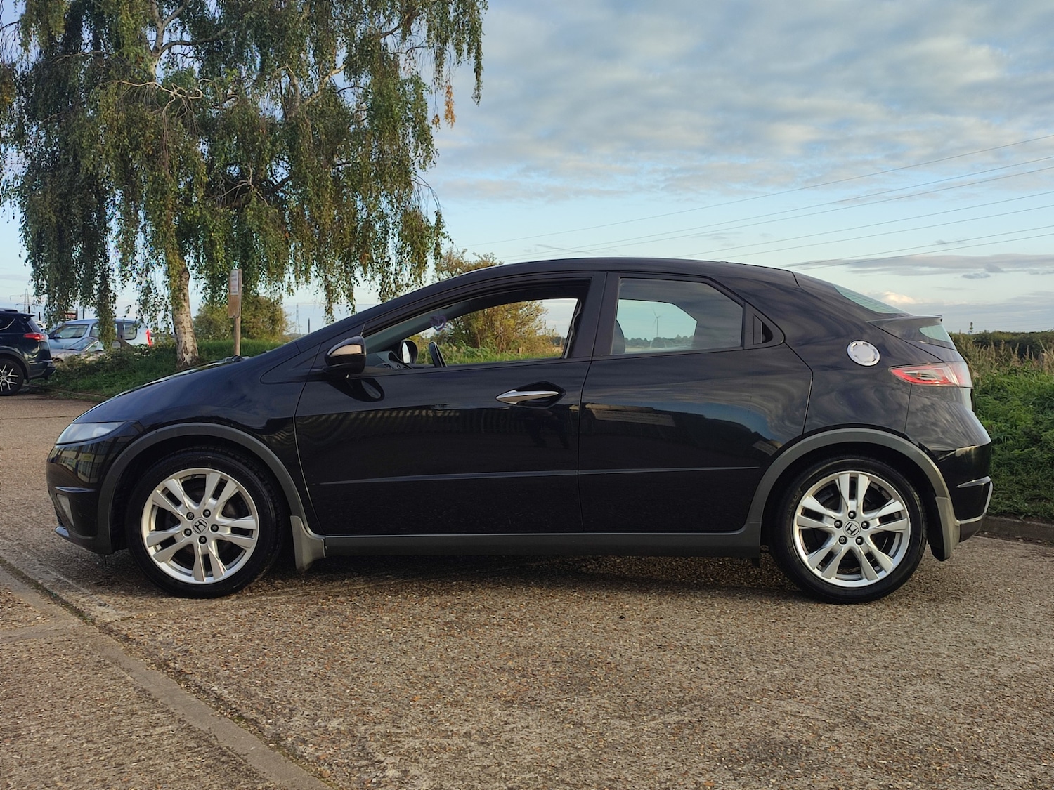 Used Honda Civic 2010 for sale - 76037114: Photo 6