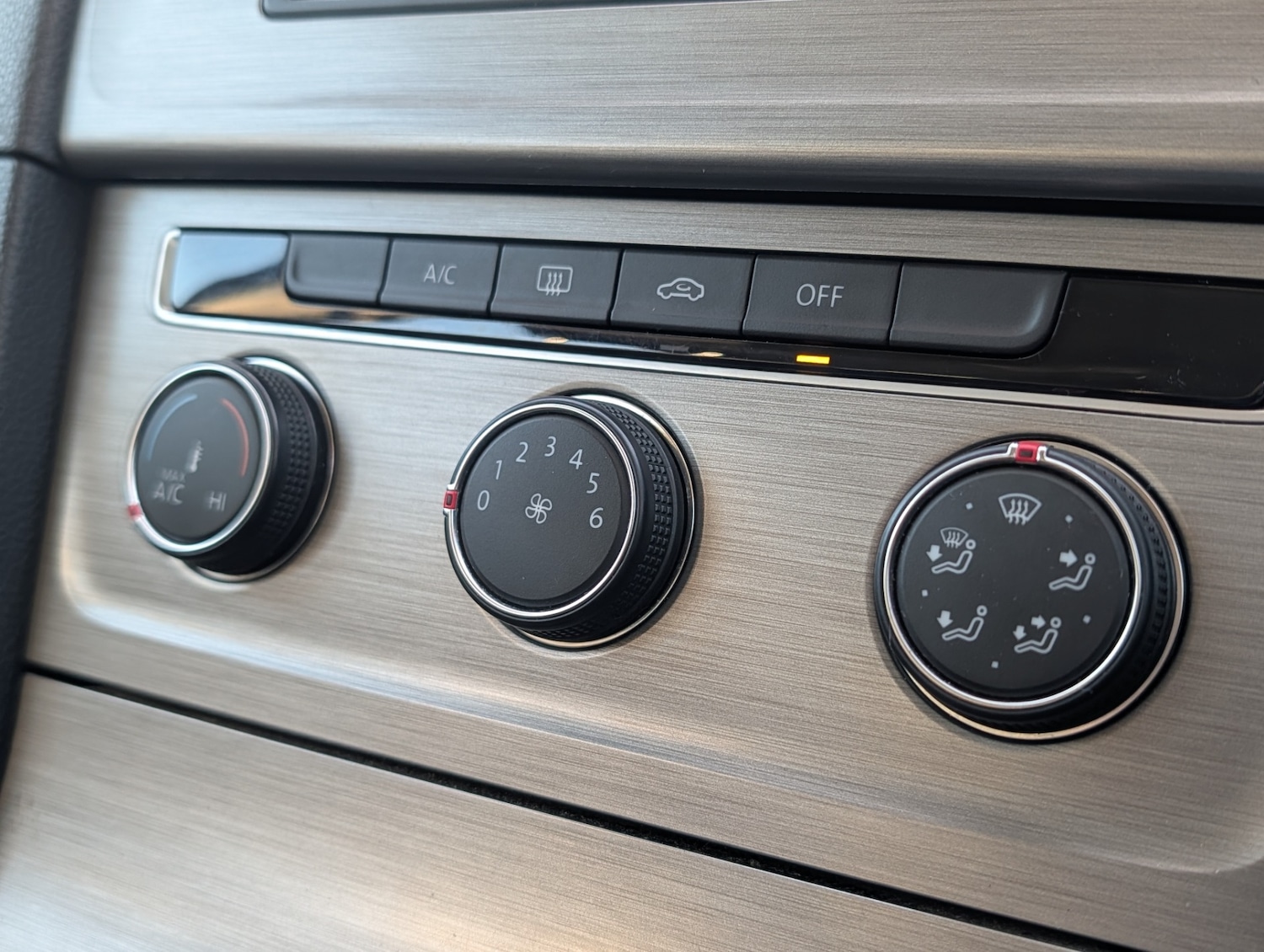 Used Volkswagen Golf 2014 for sale - 77643376: Photo 20